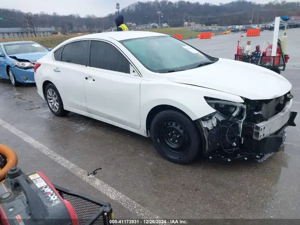 1N4AL3AP9GN380225 2016 NISSAN ALTIMA - Image 1