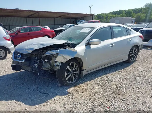 1N4AL3AP9HC111543 2017 NISSAN ALTIMA - Image 2
