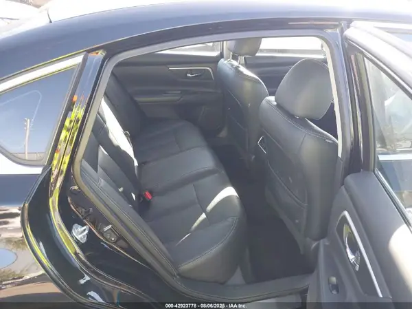 1N4AL3AP9HC111882 2017 NISSAN ALTIMA - Image 8
