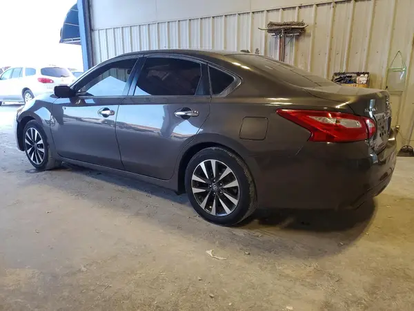 1N4AL3AP9HC112238 2017 NISSAN ALTIMA - Image 2