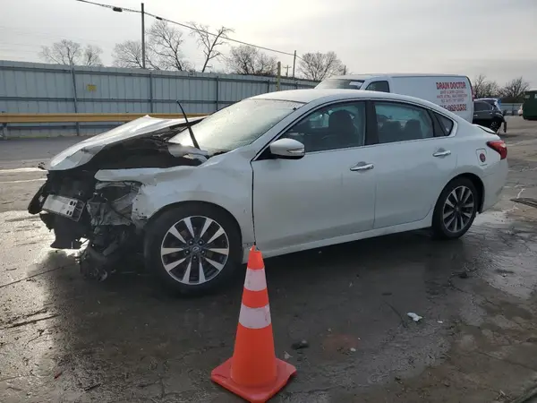 1N4AL3AP9HC113308 2017 NISSAN ALTIMA - Image 1