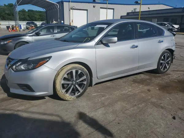 1N4AL3AP9HC117794 2017 NISSAN ALTIMA - Image 1