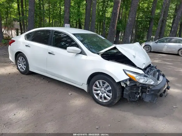 1N4AL3AP9HC122400 2017 NISSAN ALTIMA - Image 1