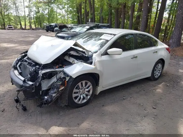 1N4AL3AP9HC122400 2017 NISSAN ALTIMA - Image 2
