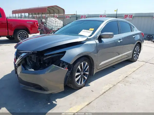 1N4AL3AP9HC123207 2017 NISSAN ALTIMA - Image 2