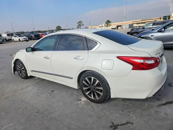 1N4AL3AP9HC124194 2017 NISSAN ALTIMA - Image 2