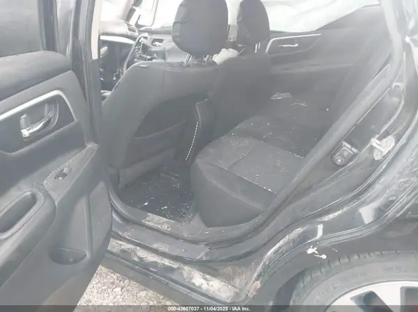 1N4AL3AP9HC131114 2017 NISSAN ALTIMA - Image 8