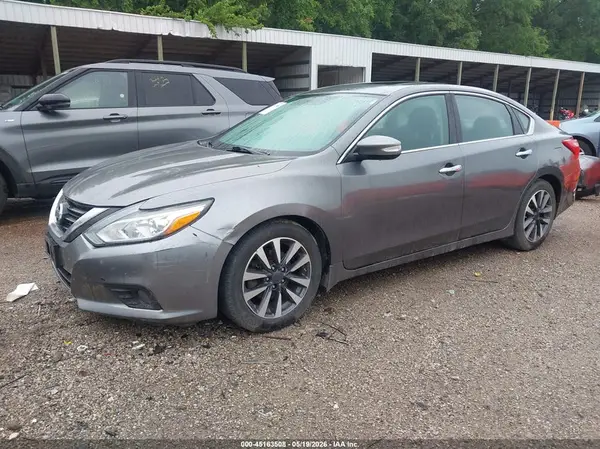 1N4AL3AP9HC132330 2017 NISSAN ALTIMA - Image 2