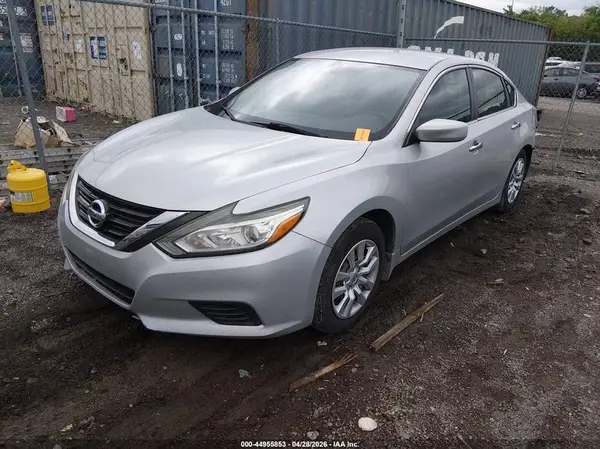 1N4AL3AP9HC133204 2017 NISSAN ALTIMA - Image 2
