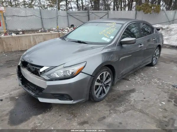 1N4AL3AP9HC138113 2017 NISSAN ALTIMA - Image 2