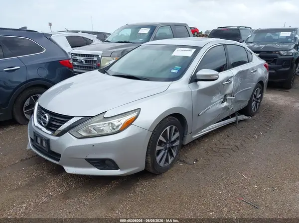 1N4AL3AP9HC138984 2017 NISSAN ALTIMA - Image 2