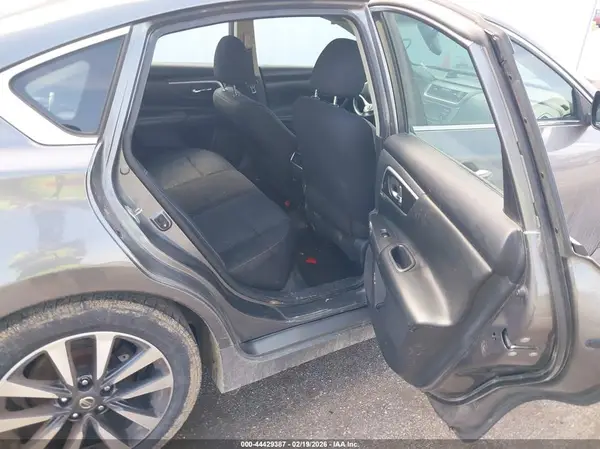 1N4AL3AP9HC139097 2017 NISSAN ALTIMA - Image 8