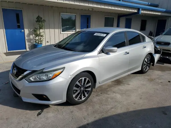 1N4AL3AP9HC139942 2017 NISSAN ALTIMA - Image 1