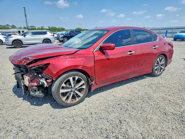 1N4AL3AP9HC142338 2017 NISSAN ALTIMA - Image 1