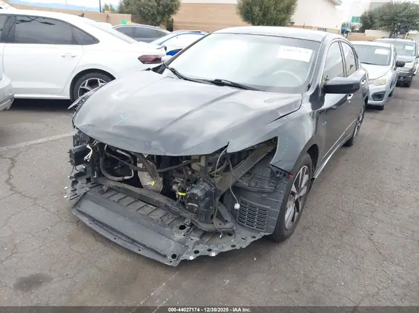 1N4AL3AP9HC142422 2017 NISSAN ALTIMA - Image 2