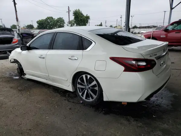 1N4AL3AP9HC143103 2017 NISSAN ALTIMA - Image 2