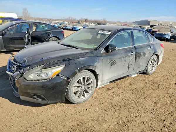 1N4AL3AP9HC143621 2017 NISSAN ALTIMA - Image 1