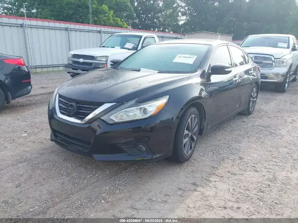 1N4AL3AP9HC143666 2017 NISSAN ALTIMA - Image 2