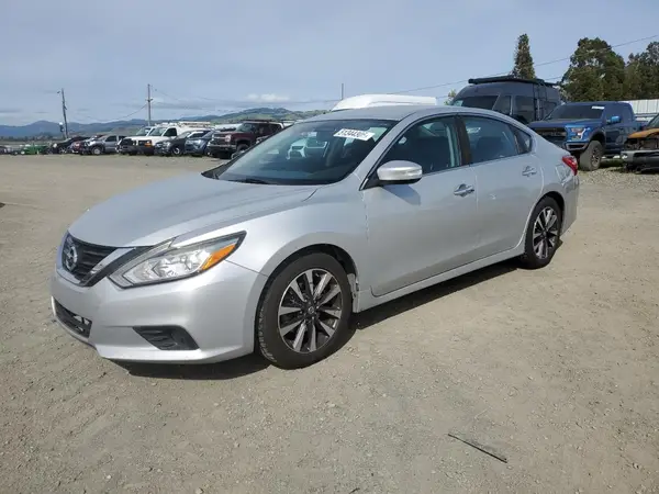 1N4AL3AP9HC143943 2017 NISSAN ALTIMA - Image 1
