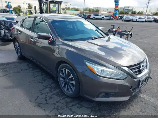 1N4AL3AP9HC145515 2017 NISSAN ALTIMA - Image 1