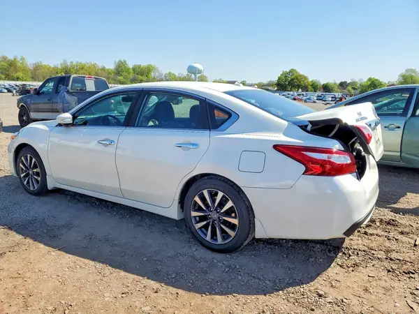 1N4AL3AP9HC146177 2017 NISSAN ALTIMA - Image 2