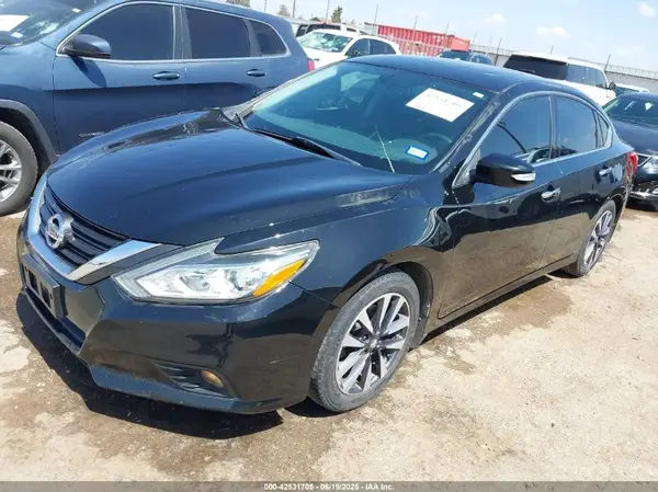 1N4AL3AP9HC147698 2017 NISSAN ALTIMA - Image 2