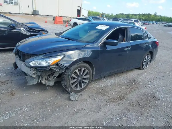 1N4AL3AP9HC152738 2017 NISSAN ALTIMA - Image 2