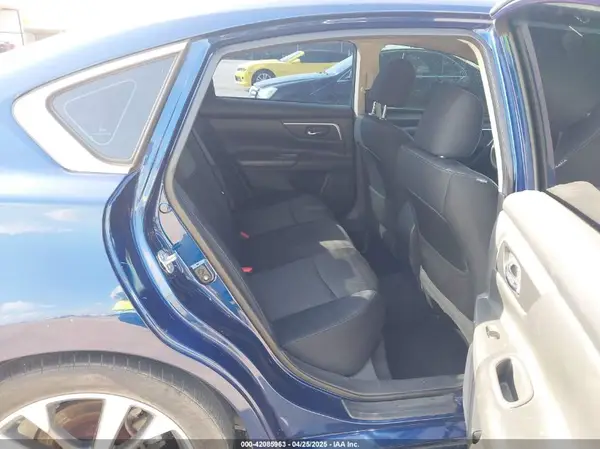 1N4AL3AP9HC153145 2017 NISSAN ALTIMA - Image 8