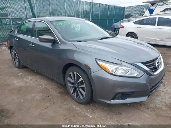 1N4AL3AP9HC153159 2017 NISSAN ALTIMA - Image 1