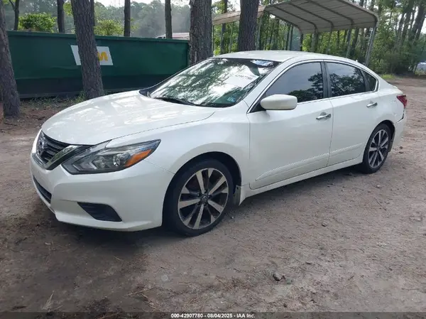 1N4AL3AP9HC156661 2017 NISSAN ALTIMA - Image 2