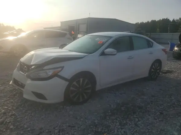 1N4AL3AP9HC157485 2017 NISSAN ALTIMA - Image 1