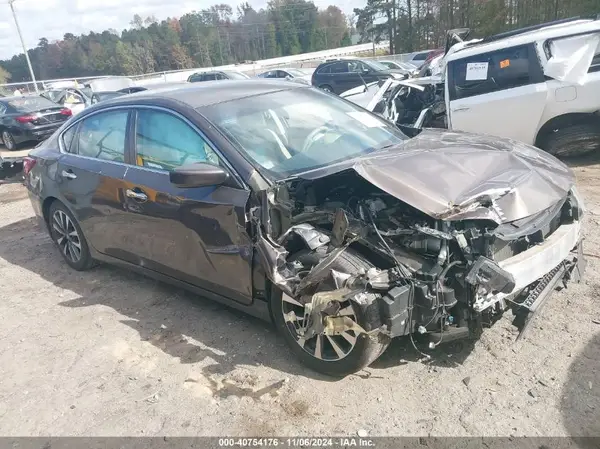 1N4AL3AP9HC157664 2017 NISSAN ALTIMA - Image 1