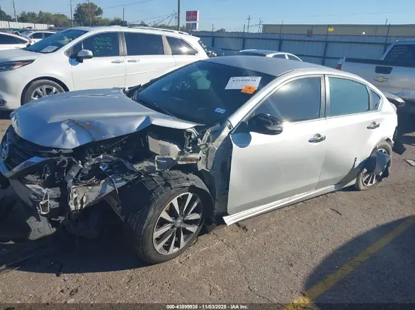 1N4AL3AP9HC158636 2017 NISSAN ALTIMA - Image 2