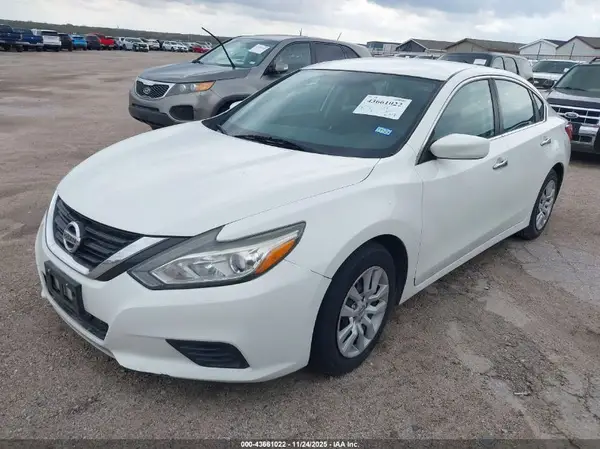 1N4AL3AP9HC163903 2017 NISSAN ALTIMA - Image 2