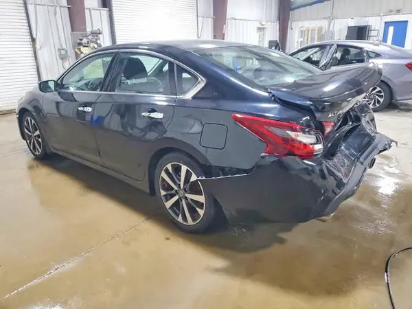 1N4AL3AP9HC164212 2017 NISSAN ALTIMA - Image 2