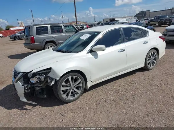 1N4AL3AP9HC165554 2017 NISSAN ALTIMA - Image 2