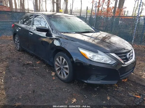 1N4AL3AP9HC167921 2017 NISSAN ALTIMA - Image 1