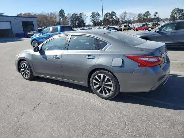 1N4AL3AP9HC170530 2017 NISSAN ALTIMA - Image 2