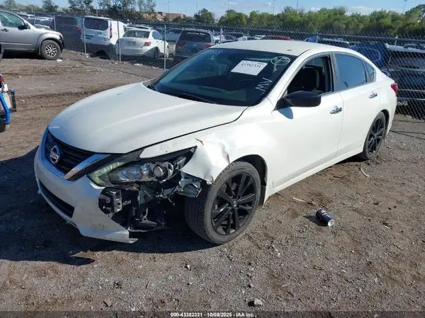 1N4AL3AP9HC170818 2017 NISSAN ALTIMA - Image 2