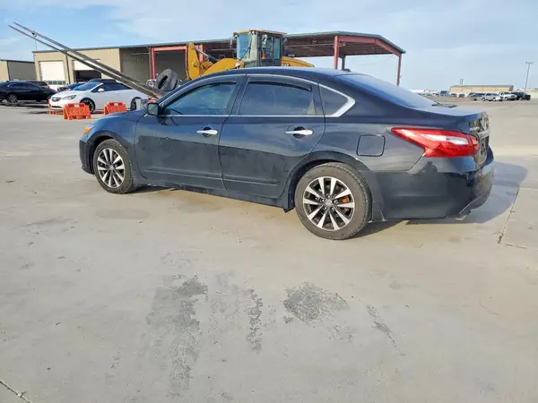 1N4AL3AP9HC173833 2017 NISSAN ALTIMA - Image 2