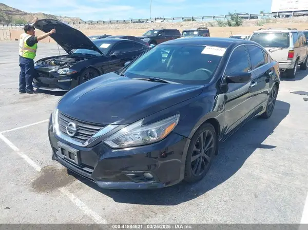 1N4AL3AP9HC173928 2017 NISSAN ALTIMA - Image 2