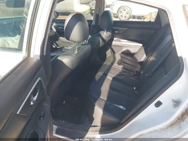 1N4AL3AP9HC177090 2017 NISSAN ALTIMA - Image 8