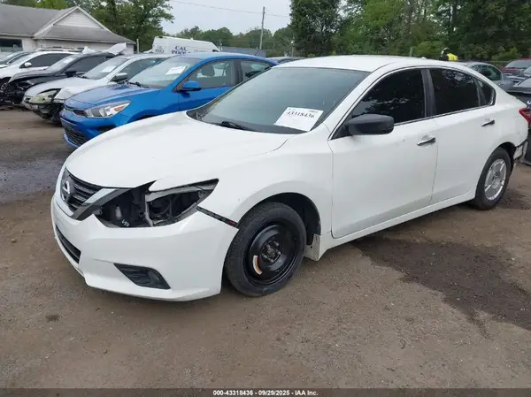 1N4AL3AP9HC178062 2017 NISSAN ALTIMA - Image 2