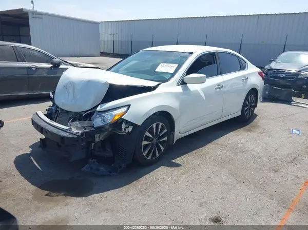 1N4AL3AP9HC179874 2017 NISSAN ALTIMA - Image 2