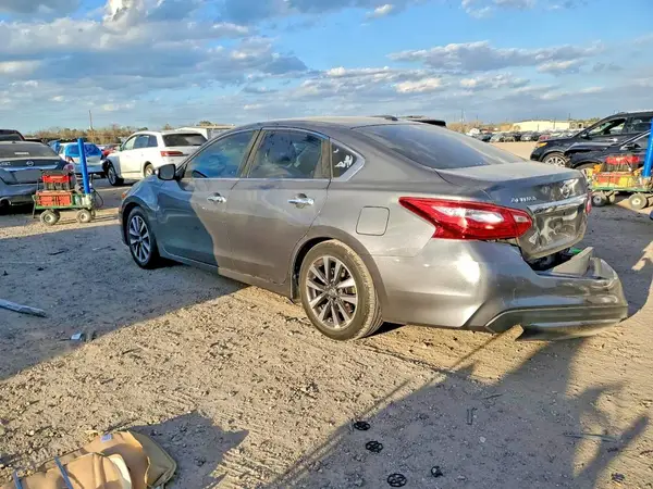 1N4AL3AP9HC180541 2017 NISSAN ALTIMA - Image 2