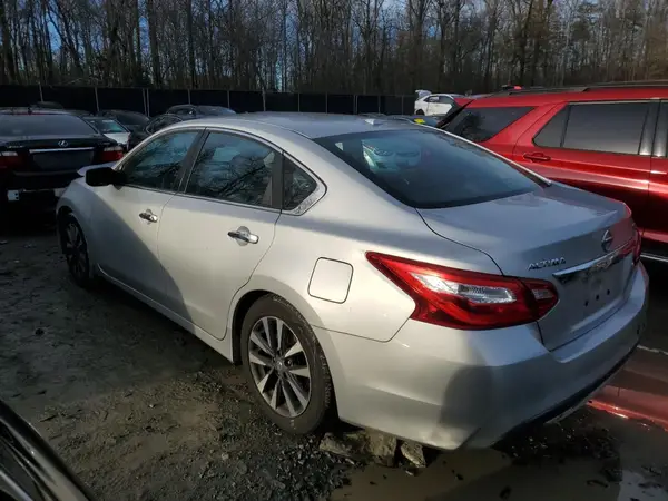 1N4AL3AP9HC185593 2017 NISSAN ALTIMA - Image 2