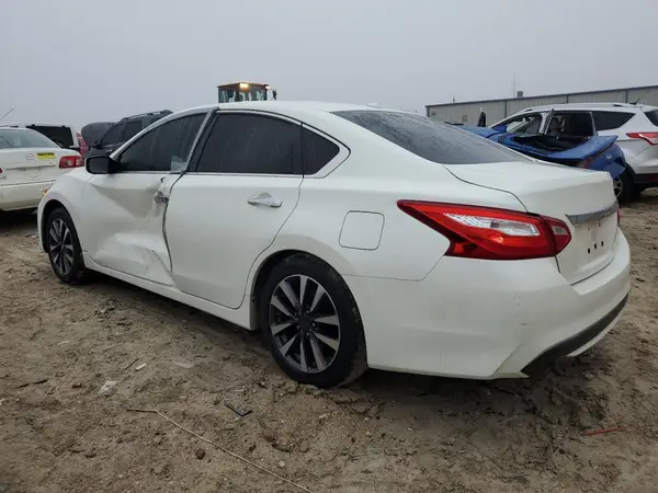 1N4AL3AP9HC186582 2017 NISSAN ALTIMA - Image 2