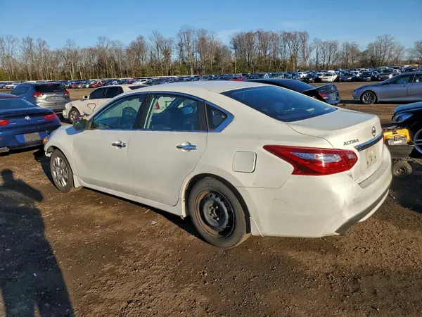 1N4AL3AP9HC186744 2017 NISSAN ALTIMA - Image 2