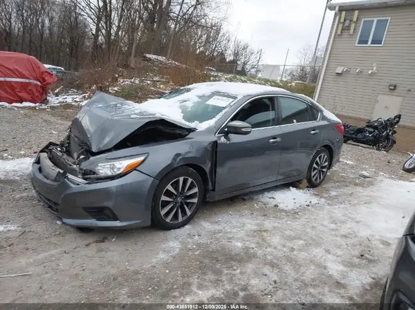 1N4AL3AP9HC189613 2017 NISSAN ALTIMA - Image 2