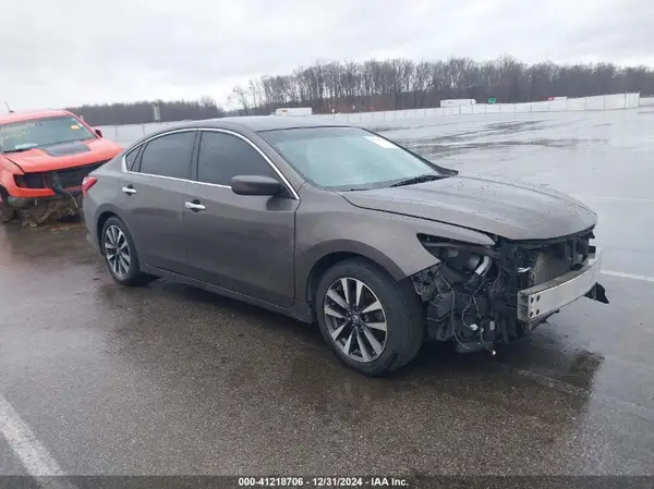 1N4AL3AP9HC190003 2017 NISSAN ALTIMA - Image 1